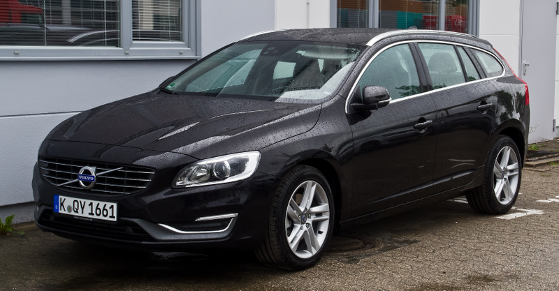 Illustration for article titled Generation Gap: FWD Volvo Wagons Edition